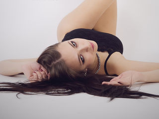 sexy webcamgirl pic MishaFernandez