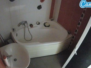 voyeurcam-reallife-bathroom