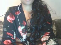 Ik ben een exotische, prachtige Caribische dame met een ongekende passie voor het leven en alles wat erbij komt kijken. Mijn warme uitstraling en sensuele energie zullen je direct betoveren, en ik ben hier om je mee te nemen op een reis van verleiding en plezier.Ben jij op zoek naar een hete, verleidelijke ervaring die je niet snel zult vergeten? Kom dan bij mij, de Caribische stoute dame die weet wat ze doet. Ik combineer de passie van de tropen met een ondeugende flair die jou gegarandeerd in vuur en vlam zal zetten.Met mijn exotische charme, speelse houding en avontuurlijke geest neem ik je mee naar een wereld van plezier en opwinding. Of je nu hebt in een flirterige chat, een uitdagend spel of iets dat je grenzen opzoekt, ik ben hier om jouw verlangens te vervullen.Dus, waar wacht je nog op? Kom bij mij en ontdek de magie van de Cariben, direct vanuit de privacy van jouw scherm. Ik ben klaar om je te verrassen, te prikkelen en je te laten verlangen naar meer. Durf jij het aan?