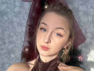 fingering camwhore CharoletteHeckle