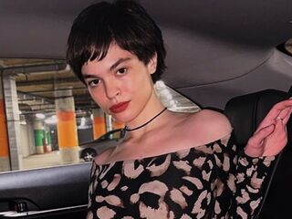 camgirl masturbating JessiStones