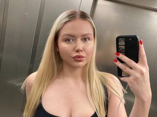 shaved pussy web cam JuliaRupert