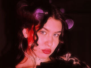 naughty camgirl photo LarondaSuitt