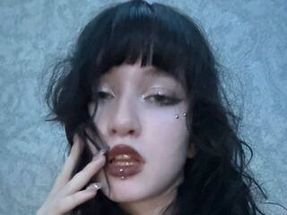 chatroom webcam picture LouisePerrish