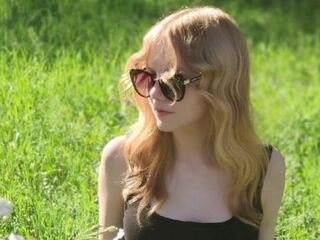 girl showing tits MirianTippett