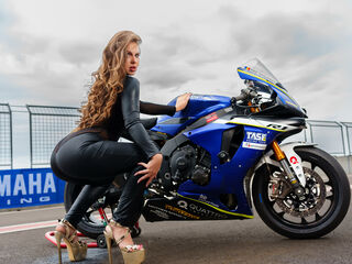 sexy cam girl Nicole