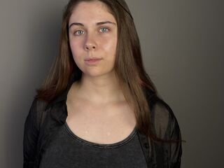 camslut masturbating RuthLazzaro