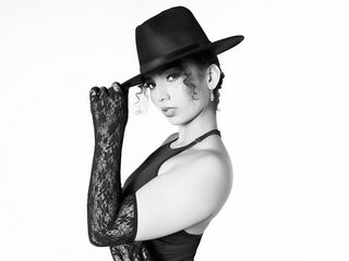 nude cam girl pic VeraBellucci