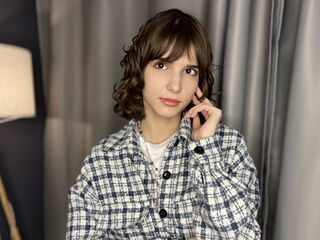 girl shaving pussy TheaDaffin