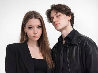 adult couple sexchat LeoAndMira