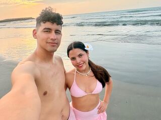 hot naked camcouple live SaraAndrex