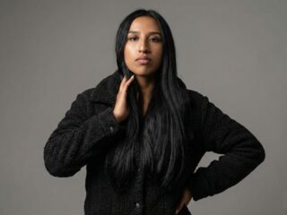 naughty webcamgirl AdaharaBanks