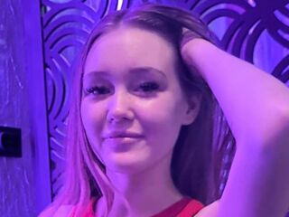 beautiful girl webcam AddieRunk