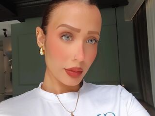 sexy cam girl picture AdrianaRossetti