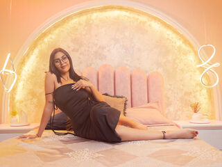 online chat AishaCarpenter