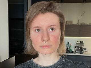 naked girl with live cam AlessandraMillis