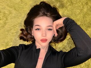 masturbating camgirl AliceAdkins