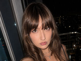 girl naked AlizaShaner