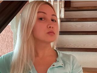 free nude live show AmaiaJohnstone