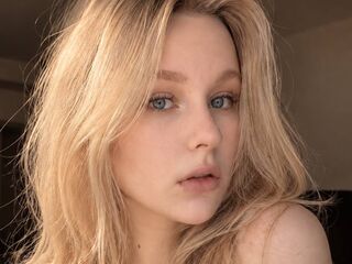 live webcam performer AnnaReen
