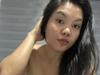 camgirl showing tits AranyaMax