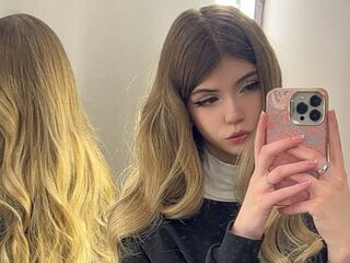 naked cam girl AriJane