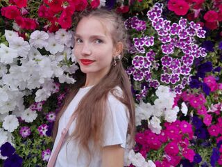 topless webcamgirl AugustinaGravel