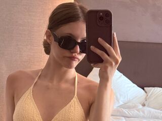 hot video chat AureliaThorn