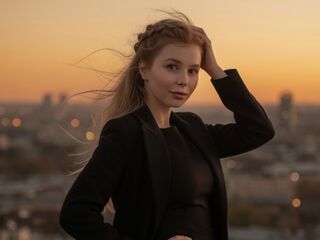 hot strip tease webcam AutumnKoetz