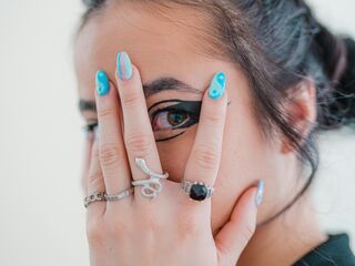 closeup web cam BRIANNASR