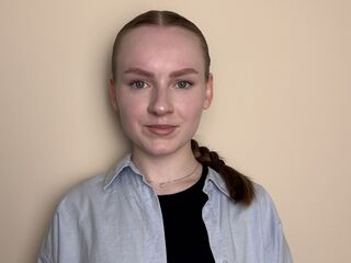 livesex cam girl BettyannGrenon