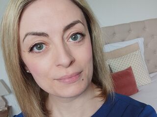 topless girl BiancaLuxe