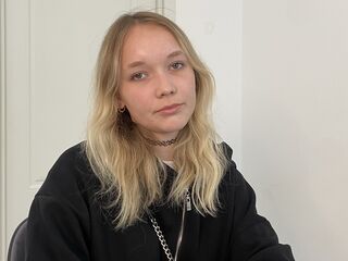 adult cam show BonnieRad