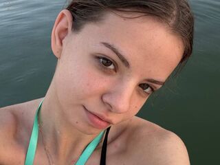 naked camgirl masturbating BonnySeto