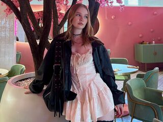 bedroom livecam CandiFerretti