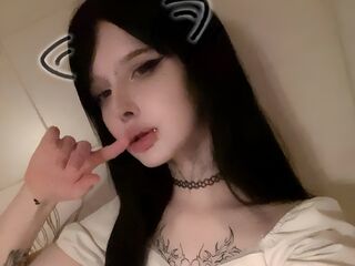 cam girl masturbating with vibrator CarolaLuca