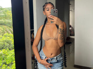 girl nude CarolineCartson