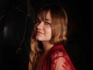 cam girl webcamsex CharlotBlonde