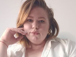 webcam babe chatroom ChloeThru