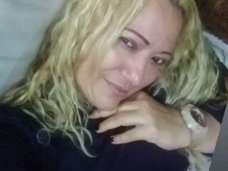 cam slut chat ClauWhite