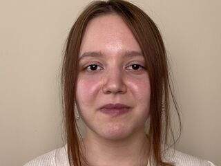 naked cam girl masturbating with vibrator CleoLibrith