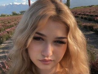 free live webcam chat CloudyFox