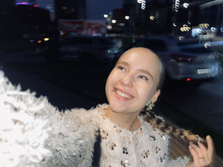 camgirl playing with sex toy CristinAuslander
