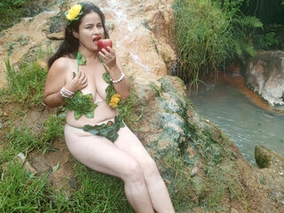 naked cam girl CrystalLara