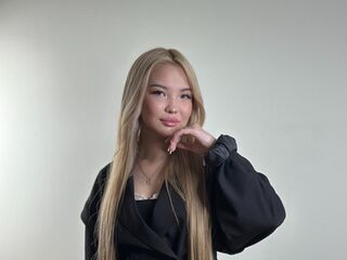 naked cam girl masturbating with dildo DaphneBaczewski