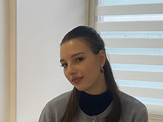 camslut showing pussy DelmyIsaacs