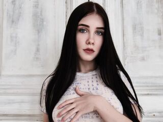 topless webcamgirl DevisChloe