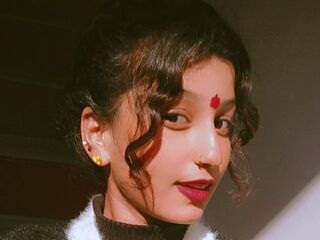 camgirl playing with sextoy DiaQuin