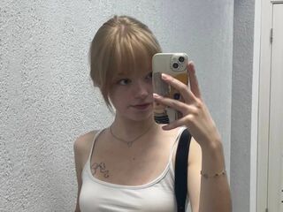 beautiful webcamgirl DonetteOkada