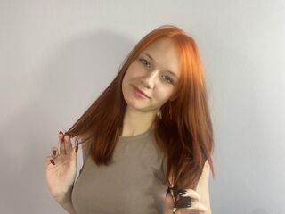 sexy webcam girl DorindaPeret